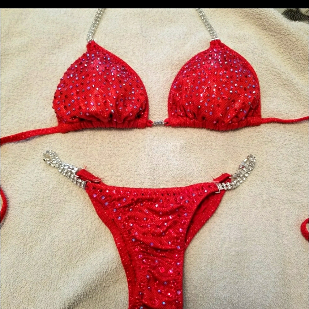 Bodybuilding bikini suits